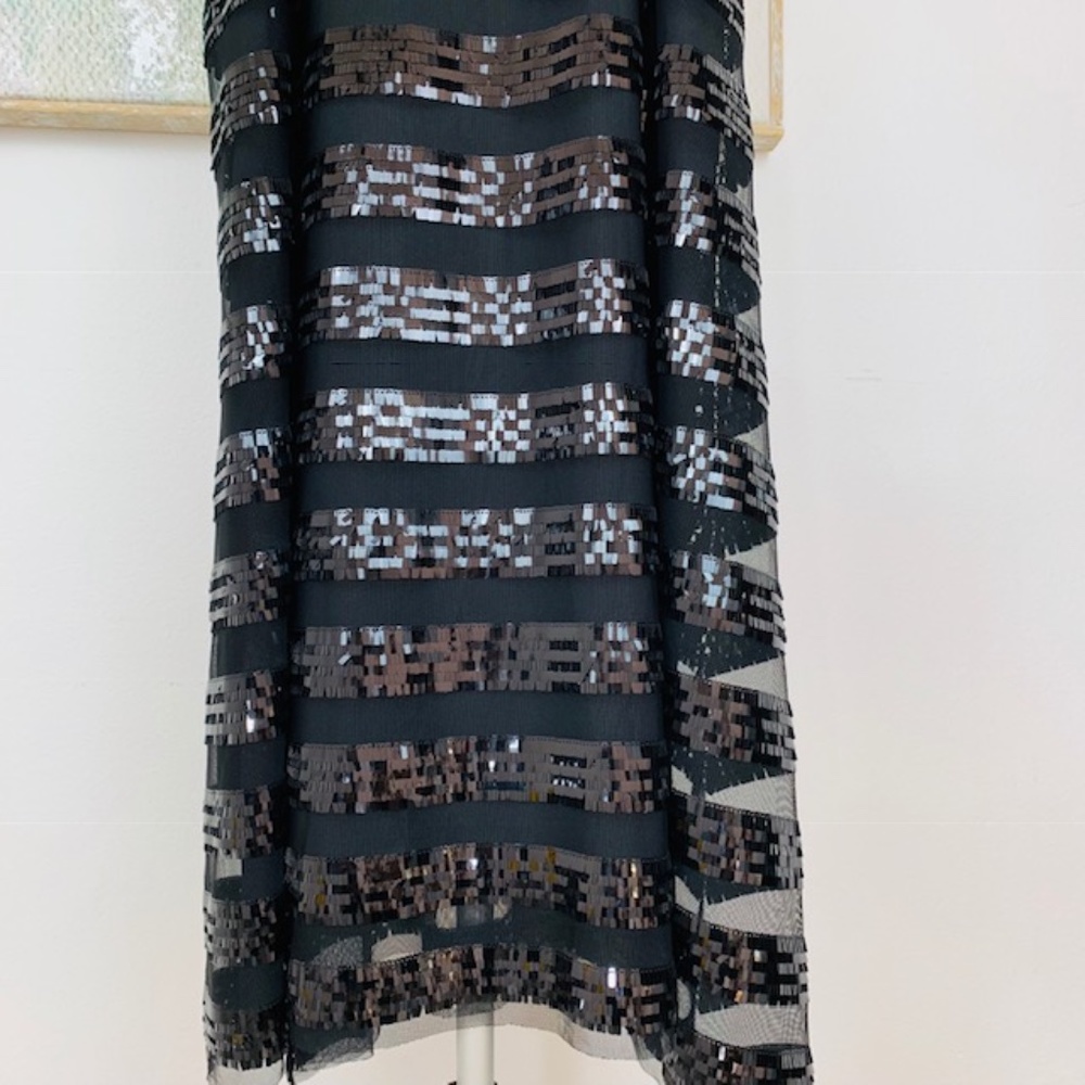 ALI & JAY black flat sequin soft mesh dress. M. - Picture 10 of 14